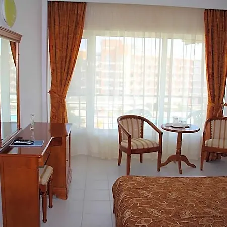 Orfeu Hotel 3*